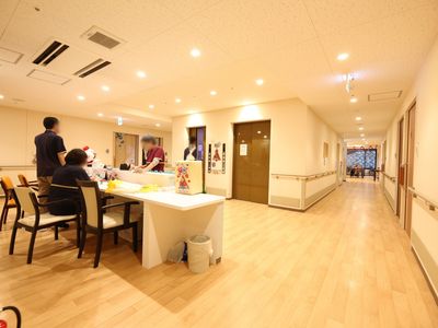 施設内の広々共有スペース