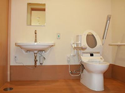手すり付きトイレの様子