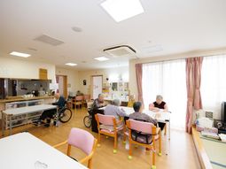 和やかな共有スペース