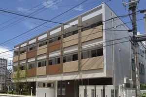 3階建ての建物外観