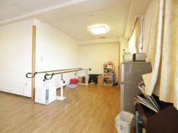 機能訓練用の物品と床