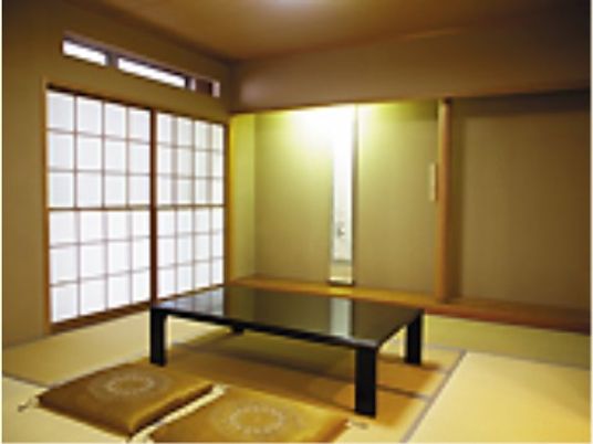 落ち着いた雰囲気の和室