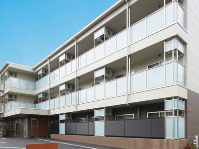 清潔な外観の建物