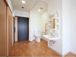 清潔な洋式トイレ空間