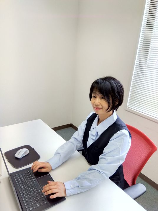 スタッフの様子オフィス