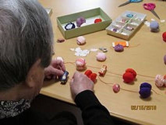 手作り活動の様子