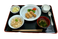栄養豊富な食事が並ぶ食堂