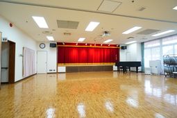 多目的ホールの光景