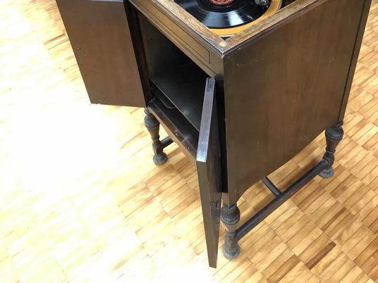 木製家具の一部  
