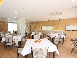 清潔なダイニングルーム