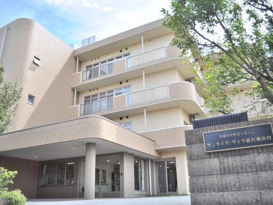 明るく清潔な外観