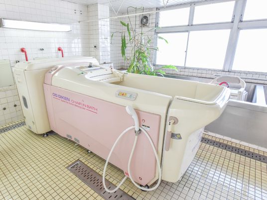 バリアフリー型介護浴槽