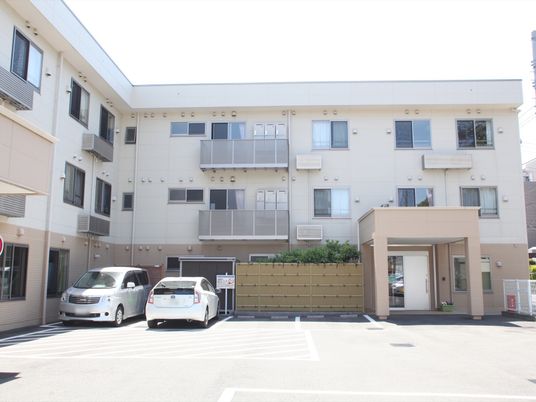 清潔感のある建物の外観