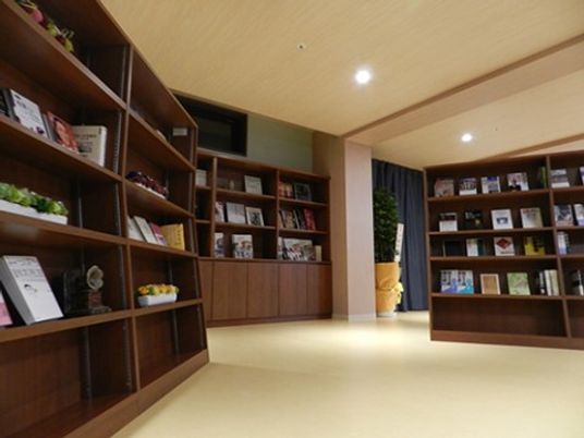 本棚とゆとりの空間