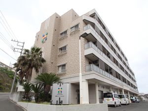 広々とした建物の外観