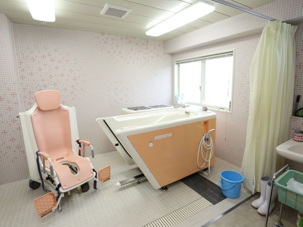介護用バスルーム設備