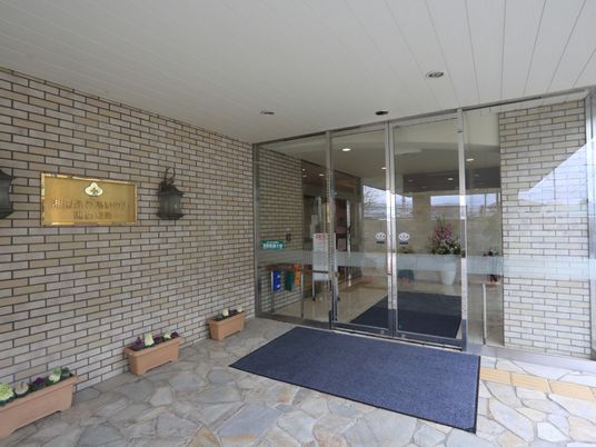 清潔感のあるエントランス