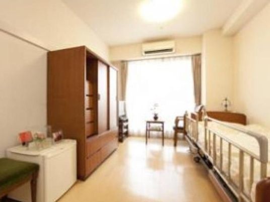 明るい個室居室