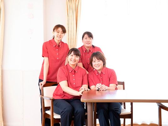 スタッフの集合写真です  