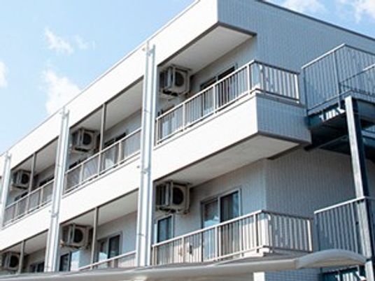 外観の建物前面  