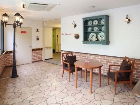 明るい休憩スペース