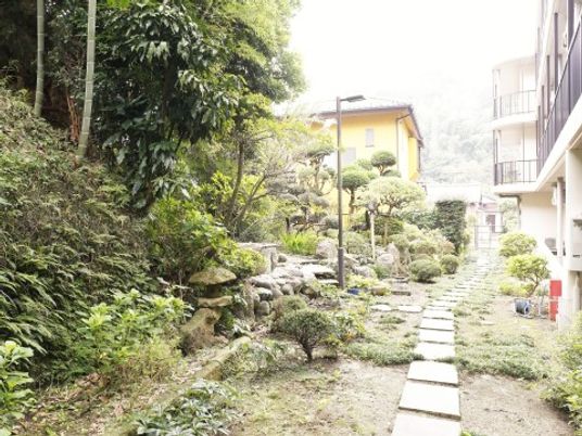 緑豊かな中庭