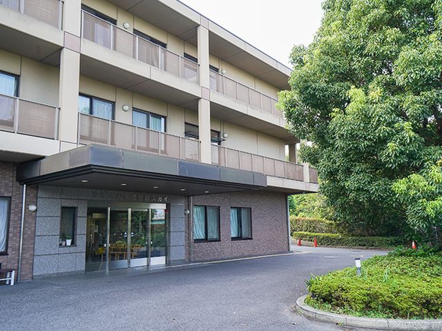 緑豊かな外観 外観 緑に囲まれた心地よい空間です。リラックスしながら仕事を楽しめそうです。