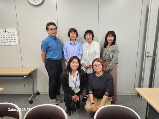 職員の集合写真