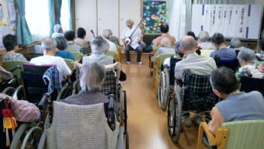 演奏会が開かれる部屋