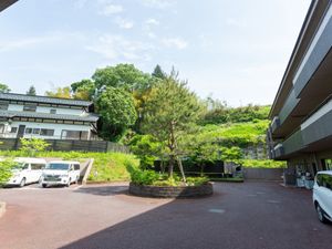 緑が豊かな中庭