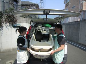 福祉車両での作業