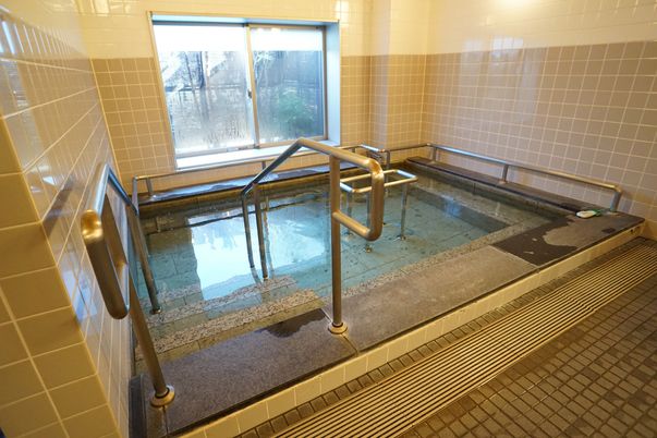 浴室の設備とタイル