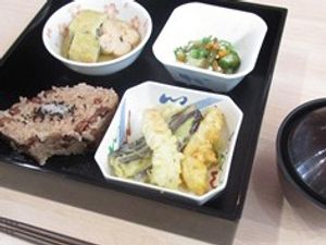 和食の盛り合わせ