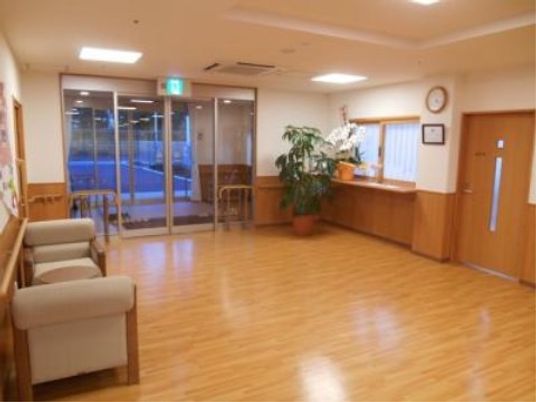 広々としたエントランスホール