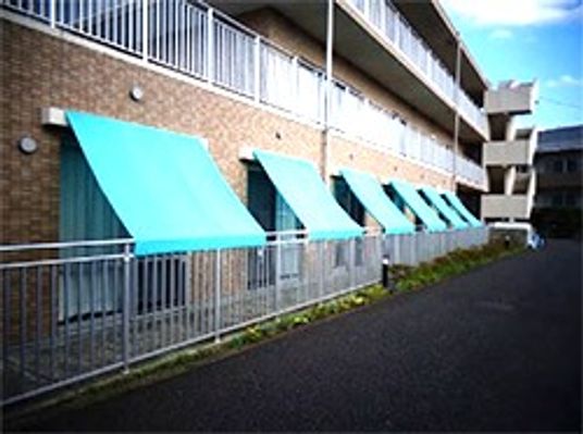 外観の建物通路  