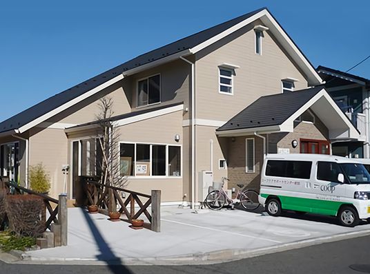 駐車場の外観