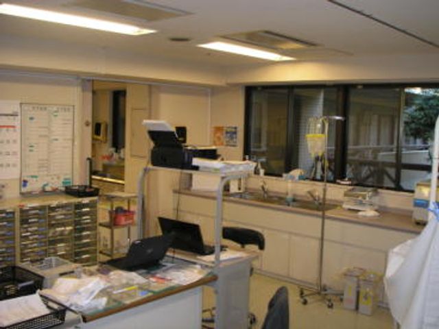 設備が充実した機能訓練室 機能訓練室 充実した設備が整った機能訓練室です。明るく清潔な環境で、快適に業務を行えます。