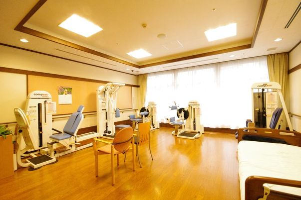  機械が並ぶ部屋