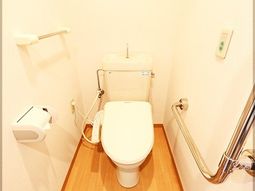 清潔なトイレ設備