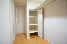 整理しやすい洋室のクローゼット
