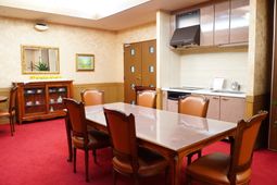 暖かみのある食堂空間