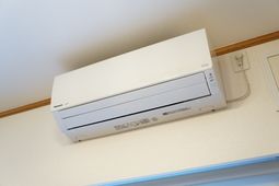 壁掛けエアコン設置例