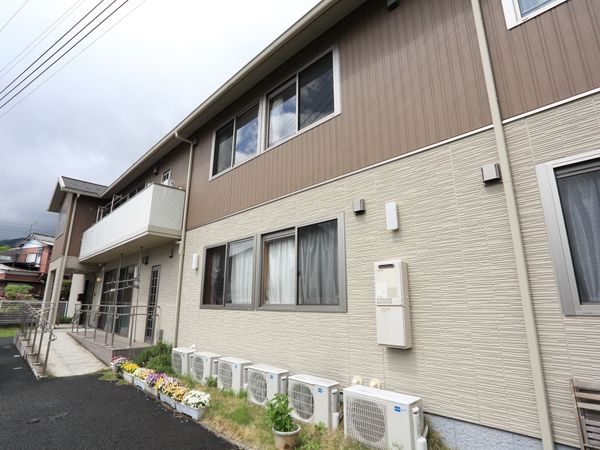 清潔感のある建物外観