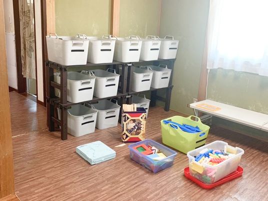 多目的室の収納棚  