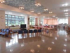 広い食堂の様子  