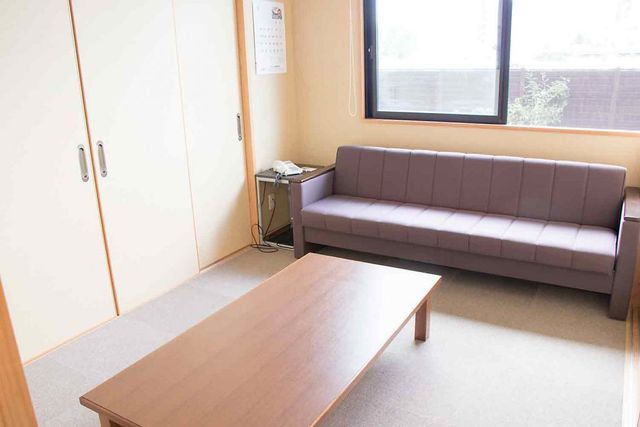 静かな居室の様子