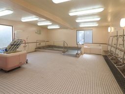 清潔な浴室の光景