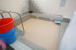 安全な浴室設備の一角