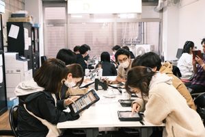 スタッフの会議室