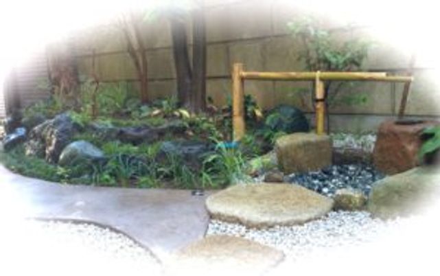 静かな中庭